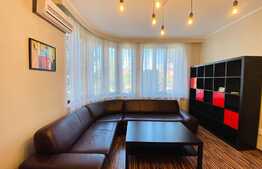 Apartament de 3 camere, 95 mp, curte privata, parcare, zona Blvd. 1 Decembrie 1918