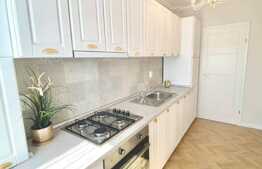 Apartament decomandat, 56 mp, 2 balcoane, lift, acces restrictionat