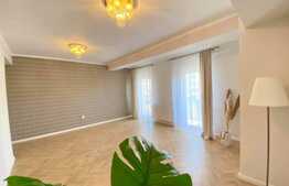 Apartament decomandat, 56 mp, 2 balcoane, lift, acces restrictionat