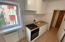 Garsoniera decomandata de 40 mp, parcare, zona Astra 