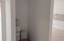 Apartament de 3 camere, etaj intermediat,  zona Petrom, Baciu 