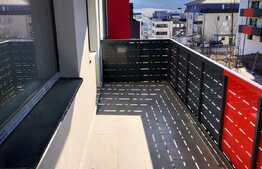 Apartament de 3 camere, etaj intermediat,  zona Petrom, Baciu 