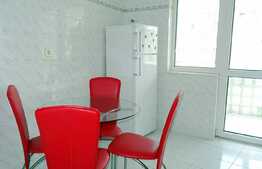 Apartament de 2 camere, 65 mp, decomandat, Zona Centrul Civic