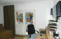 Apartament spatios de vanzare cu 3 camere, in zona magazinului Profi