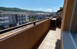 Apartament cochet, 2 camere, 50 mp, doua parcari,  zona Eroilor!