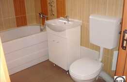 Vanzare apartament 3 camere decomandate, 60 mp , zona Buna Ziua. Loc de parcare!