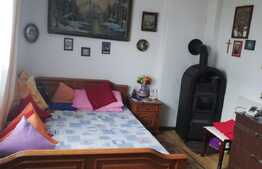 Casa cu potential 210 mp utili, teren de 250 mp, in Zarnesti!