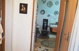 Casa cu potential 210 mp utili, teren de 250 mp, in Zarnesti!