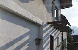 Casa cu potential 210 mp utili, teren de 250 mp, in Zarnesti!