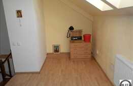 Vanzare apartament 3 camere, 60 mp utili, strada  Motilor, cu garaj inclus