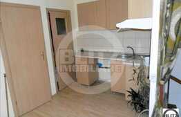 Vanzare apartament 3 camere, 60 mp utili, strada  Motilor, cu garaj inclus