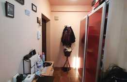 Apartament de 2 camere, 51 mp, 3 balcoane, parcare, zona Eroilor