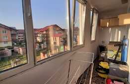 Apartament de 2 camere, 51 mp, 3 balcoane, parcare, zona Eroilor