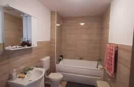Apartament 2 camere, 52 mp, etaj intermediar, parcare, lift, zona Teilor