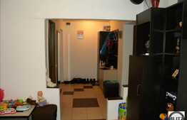 Apartament 52 mp utili plus 28 mp balcoane, zona Eroilor! Parcare! Imobil nou!