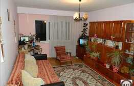 Vanzare 2 camere, 53 mp utili, zona Muresului, boxa, garaj, parcare