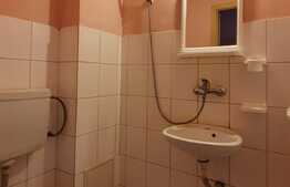 Garsoniera renovabila, etaj intermediar, zona Lombului