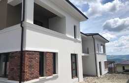 Duplex intr-o zona rezidentala, priveliste deodebita, Calitate primium, Garaj, Zona Voronet