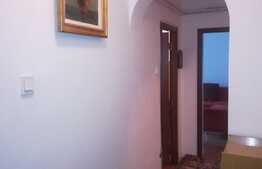 Apartament 3 camere, 70 mp, zona B-DUL 21 DECEMBRIE