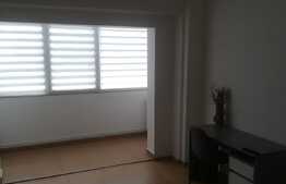 Apartament 3 camere, 70 mp, zona B-DUL 21 DECEMBRIE