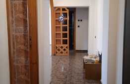 Apartament de 3 camere, 85 mp, 2 locuri parcare, zona Emag