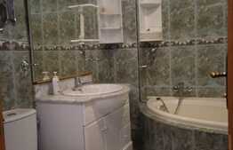 Apartament de 3 camere, 85 mp, 2 locuri parcare, zona Emag