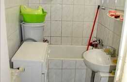 Zona strazii Bucegi, apartament de vanzare, 3 camere semidecomandate 45 mp