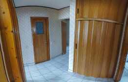 Apartament de 3 camere, decomandat, 80 mp, zona Carpaților