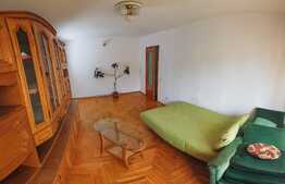 Apartament de 3 camere, decomandat, 80 mp, zona Carpaților