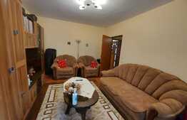 2 camere, decomandat, 50 mp., garaj cu CF, zona Eroilor