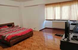 Apartament de 2 camere decomandate in Piata Cipariu