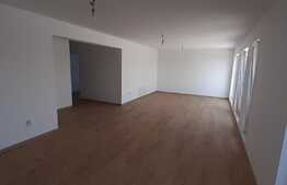 Penthouse de 3 camere, 70 mp, lift, terase, parcare, in Floresti 