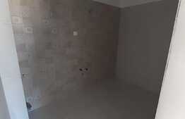 Penthouse de 3 camere, 70 mp, lift, terase, parcare, in Floresti 