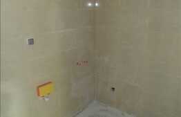 3 camere de vanzare, 66 mp, zona Sub Cetate