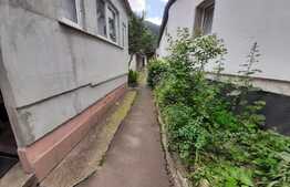 Apartament de 2 camere, 70 mp, gradina 66 mp, in casa, in Centrul Istoric!