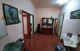 Apartament de 2 camere, 70 mp, gradina 66 mp, in casa, in Centrul Istoric!