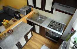 Apartament de 2 camere, 40 mp, zona Tractorul 