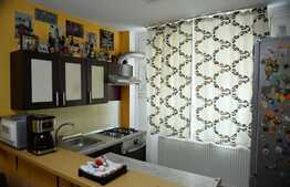 Apartament de 2 camere, 40 mp, zona Tractorul 