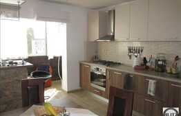 Vanzare apartament 2 camere, 55 mp, decomandat, zona strazii Teleorman