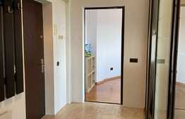 Apartament de 2 camere, 60 mp, nemobilat, Centru Civic