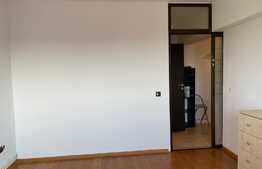 Apartament de 2 camere, 60 mp, nemobilat, Centru Civic