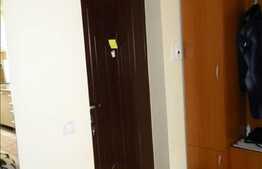 Garsoniera confort sporit, imobil nou, decomandat, zona strazii Florilor