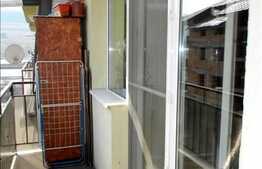 Garsoniera confort sporit, imobil nou, decomandat, zona strazii Florilor