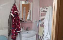 Casa individuala 200 mp utili, cu 600 mp teren, pivnita, garaj!