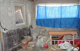 Vanzare apartament 2 camere, decomandat, 49 mp utili, zona Mircea Zaciu