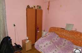 Vanzare apartament 2 camere, 56 mp utili, zona Piata Unirii, acces din strada