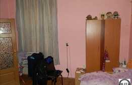 Vanzare apartament 2 camere, 56 mp utili, zona Piata Unirii, acces din strada