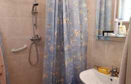 Apartament de 2 camere, la casă, zona Blumăna