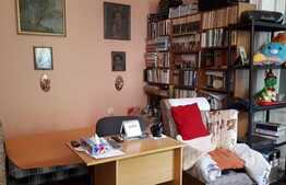 Apartament de 2 camere, la casă, zona Blumăna