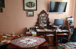 Apartament de 2 camere, la casă, zona Blumăna